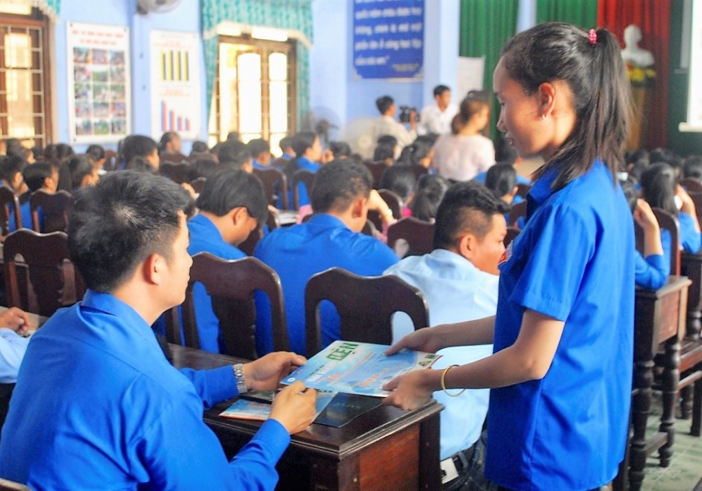 pc thua thien hue tuyen truyen ap dung gia dien moi theo thong tu 25