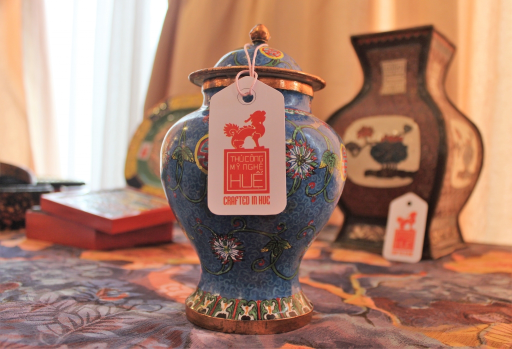 Cấp chứng nhận "Con dấu nhận diện sản phẩm thủ công mỹ nghệ Huế" cho 18 sản phẩm cap chung nhan con dau nhan dien san pham thu cong my nghe hue cho 18 san pham