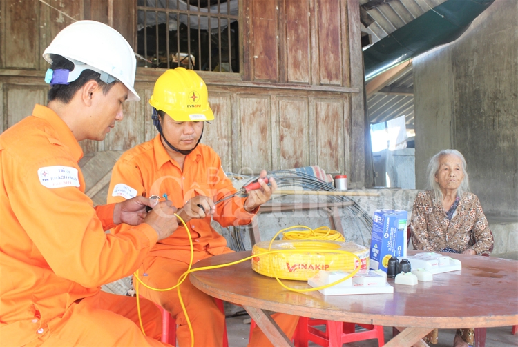 Ngành điện Quảng Bình: Ý nghĩa các hoạt động tri ân khách hàng nganh dien quang binh y nghia cac hoat dong tri an khach hang