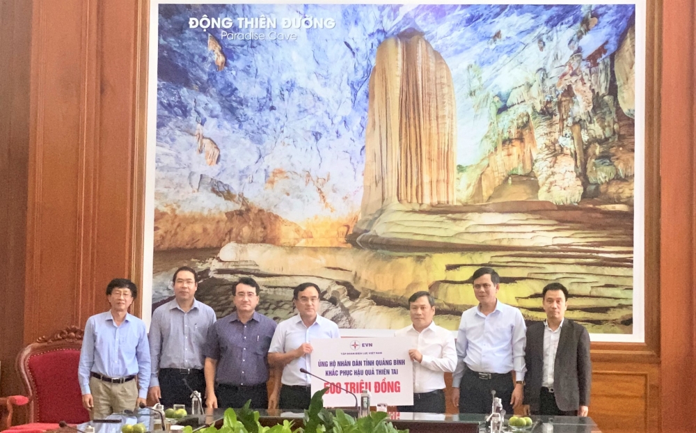 Tập đoàn Điện lực Việt Nam: Chung tay khắc phục hậu quả thiên tai ở Quảng Bình