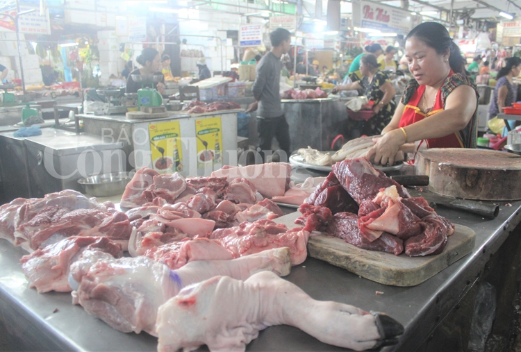 thua thien hue thit lon gia tang nhe suc mua giam