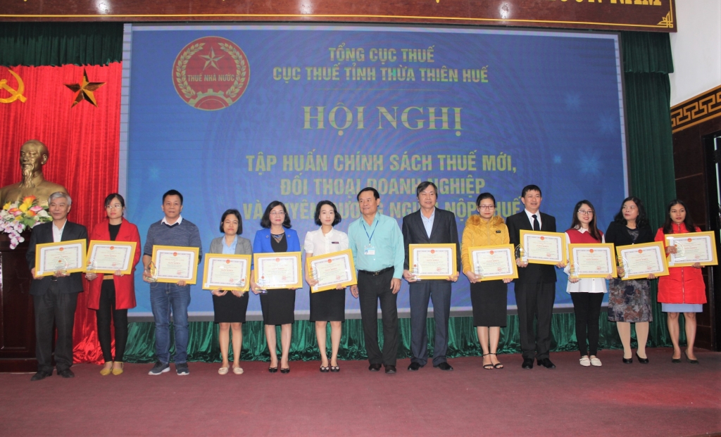 Cục Thuế Thừa Thiên Huế: Đẩy mạnh cải cách thủ tục hành chính, đồng hành cùng doanh nghiệp cuc thue thua thien hue day manh cai cach thu tuc hanh chinh dong hanh cung doanh nghiep