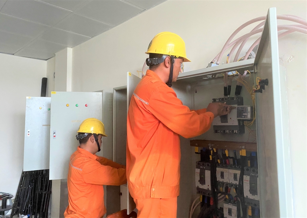 PC Quảng Bình: Đảm bảo cấp điện an toàn trong các dịp lễ, tết
