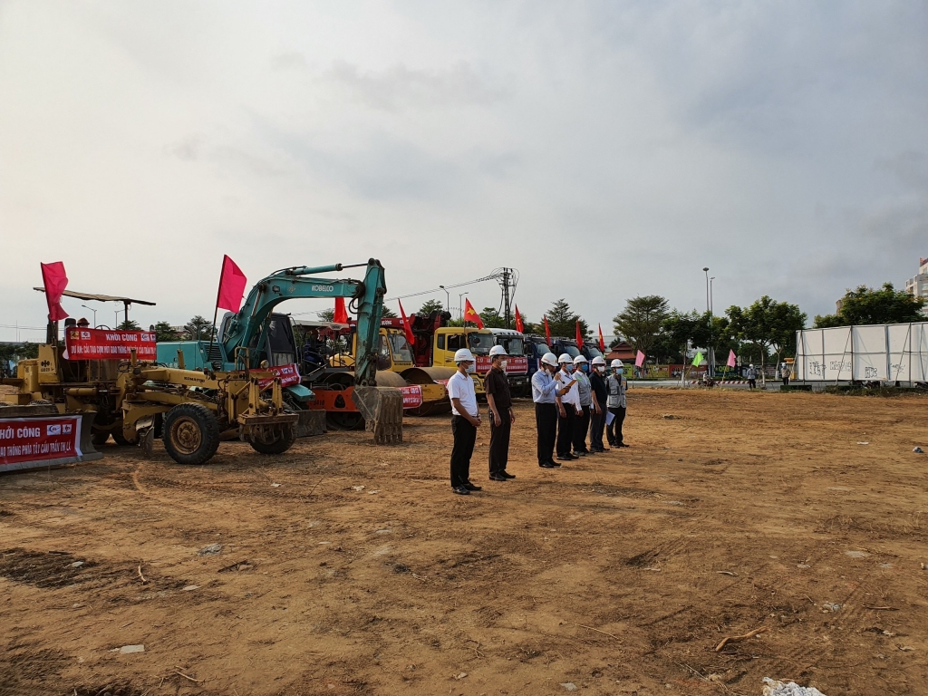 da nang khoi cong du an nut giao thong cau tran thi ly dien ra don gian