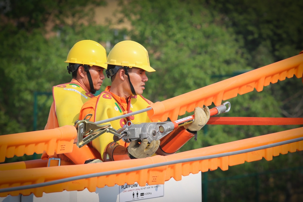 EVNCPC: Tổ chức vận hành trong điều kiện cách ly xã hội evncpc to chuc van hanh dam bao he thong dien trong dieu kien ung pho voi dich covid 19