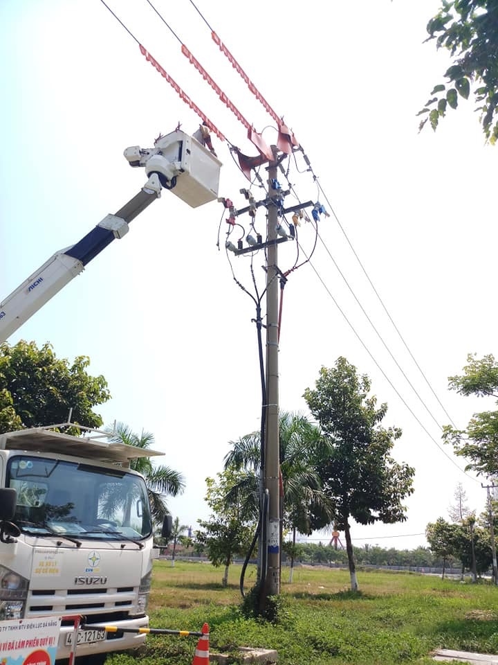 pc da nang dau tu gan 15 ty dong cai tao luoi dien cum nut giao thong phia tay cau tran thi ly