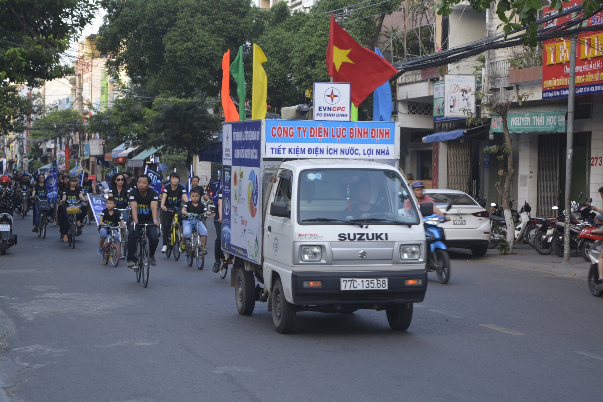 Miền Trung: Đa dạng các giải pháp tiết kiệm điện mien trung da dang cac giai phap tiet kiem dien