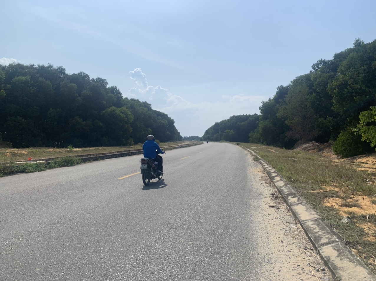 Quảng Nam: Tuyến đường chiến lược kinh tế ven biển chậm tiến độ ảnh hưởng sự phát triển quang nam tuyen duong chien luoc kinh te ven bien cham tien do anh huong su phat trien