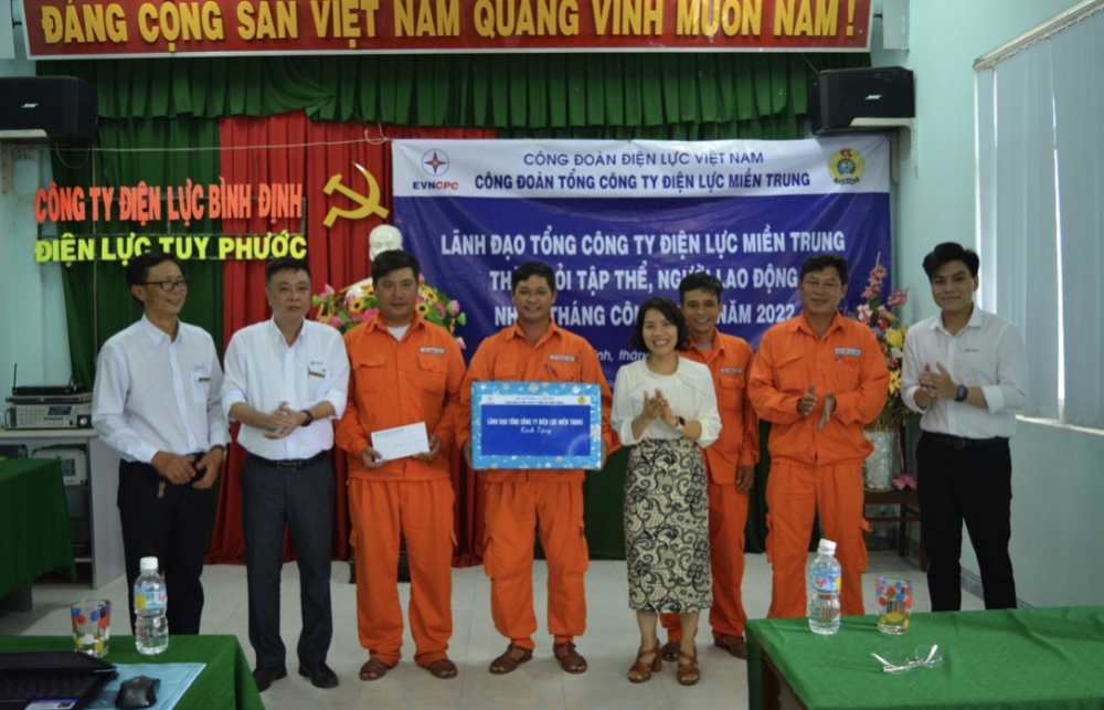 undefined EVNCPC hỗ trợ xây nhà tình nghĩa trên địa bàn tỉnh Bình Định