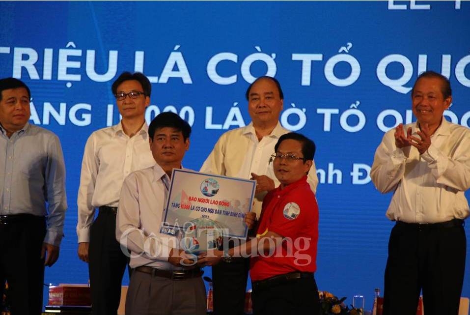 thu tuong nguyen xuan phuc mien trung can tap trung thao go cac diem nghen