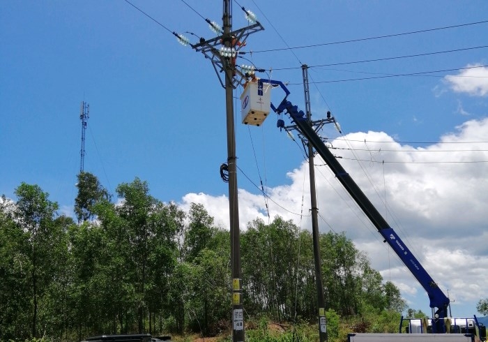 PC Quảng Nam: Lên phương án cấp điện lễ kỷ niệm 20 năm Đô thị cổ Hội An pc quang nam len phuong an cap dien le ky niem 20 nam do thi co hoi an