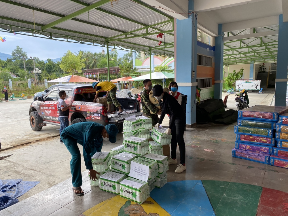 nhung chu kien tho can man giua tam dich covid 19