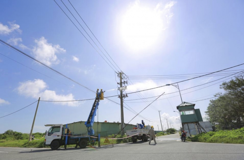 undefined EVNCPC: Nhiều giải pháp đảm bảo cung cấp điện phòng chống dịch tại miền Trung – Tây Nguyên