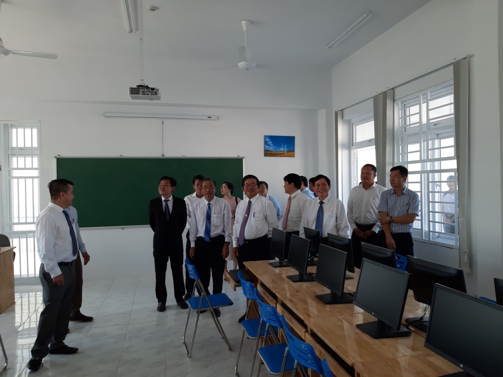 trung nam group dau tu hon 50 ty dong xay truong hoc tang cho hoc sinh vung kho khan