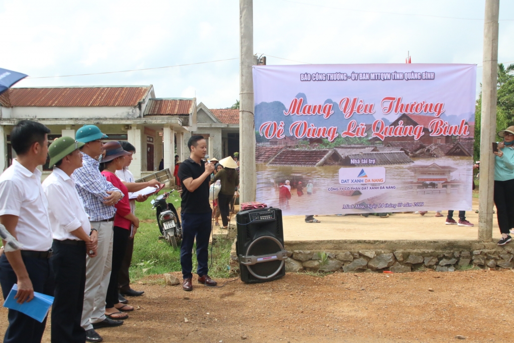 bao cong thuong mang yeu thuong ve vung lu quang binh