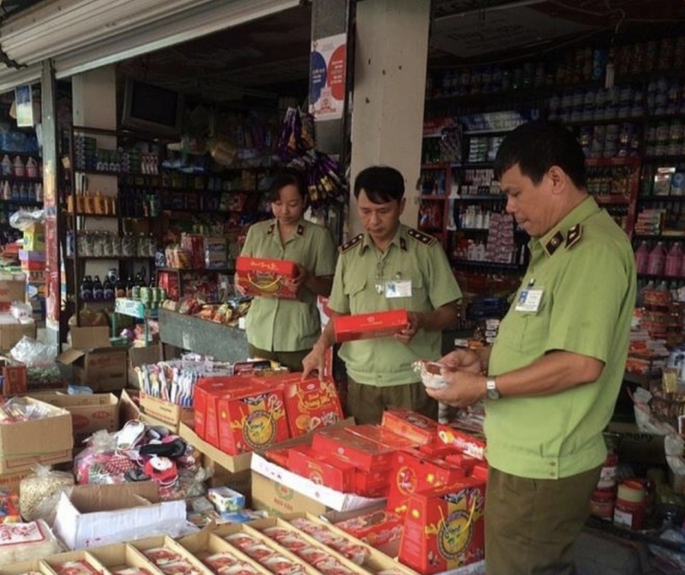 Quảng Nam: Tăng cường kiểm tra nguồn gốc các sản phẩm bánh kẹo dịp Trung Thu Quảng Nam: Tăng cường kiểm tra nguồn gốc các sản phẩm bánh kẹo dịp Trung Thu