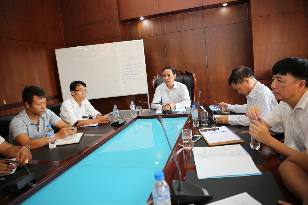 undefined 0639-11-chy-tri-hop-1