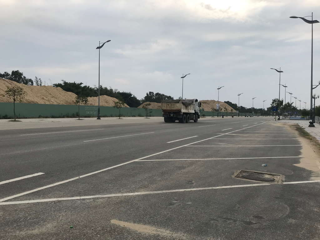 Quảng Ngãi: Cần sớm quy hoạch hệ thống bãi tập kết vật liệu xây dựng quang ngai can som quy hoach he thong bai tap ket vat lieu xay dung