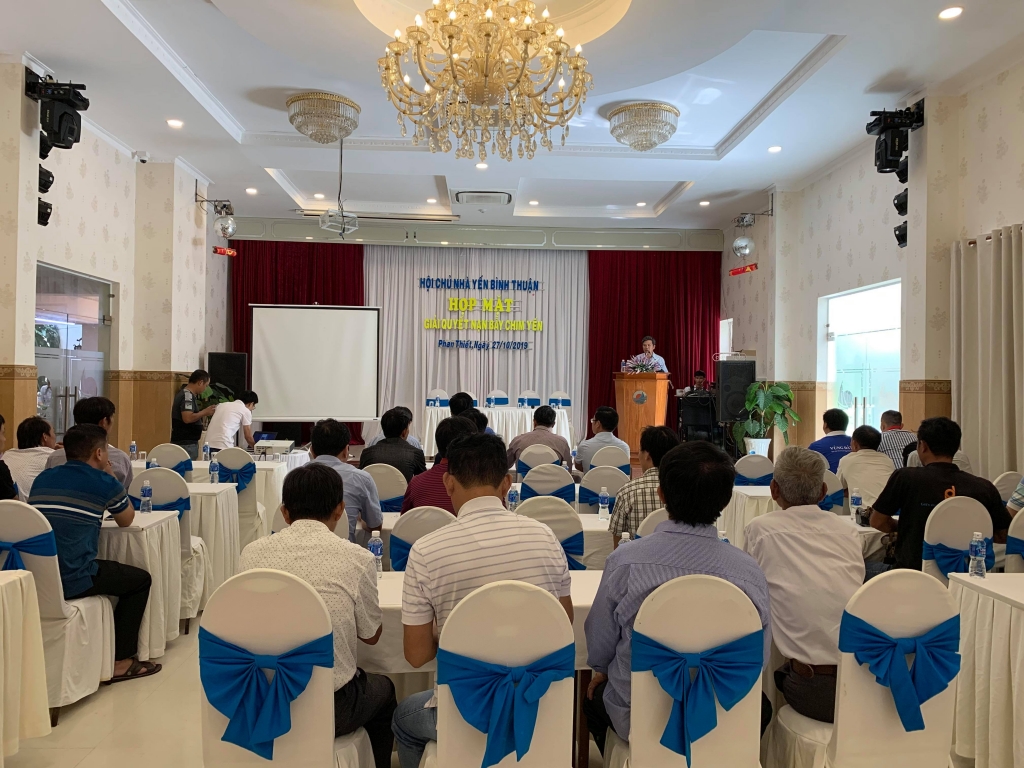 “Nóng” tình trạng săn, bắt chim Yến gây thiệt hại kinh tế cho người nuôi nong tinh trang san bat chim yen gay thiet hai kinh te cho nguoi nuoi