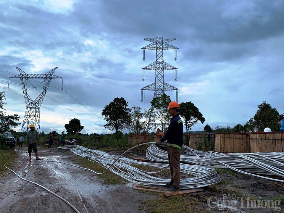 Nỗ lực đưa dự án đường dây 500 kV mạch 3 Dốc Sỏi – Pleiku 2 về đích Nỗ lực đưa dự án đường dây 500 kV mạch 3 Dốc Sỏi – Pleiku 2 về đích