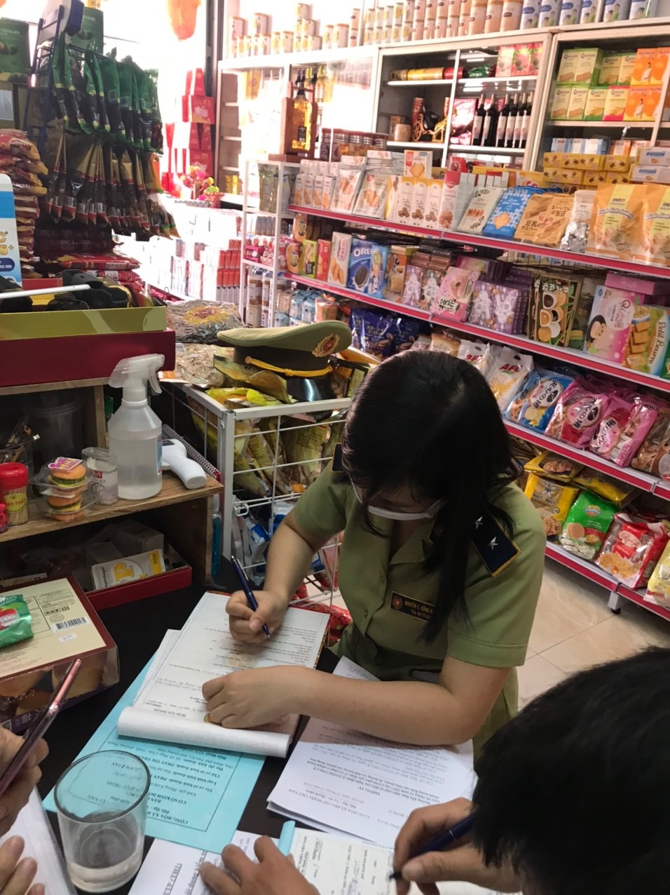 Quảng Nam: Tăng cường công tác quản lý thị trường trên địa bàn 2300-293deedd-a8c9-4c67-846b-abb76bf8c6db