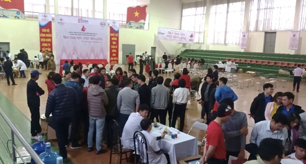 EVNGENCO2: Sôi nổi với tuần lễ hồng EVN lần thứ V evngenco2 soi noi voi tuan le hong evn lan thu v