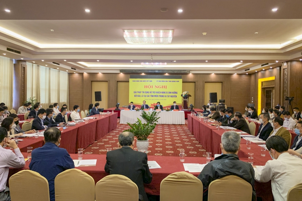 Tháo gỡ khó khăn tính dụng cho người dân và doanh nghiệp tại miền Trung- Tây Nguyên Tháo gỡ khó khăn tính dụng cho người dân và doanh nghiệp tại miền Trung Tây Nguyên