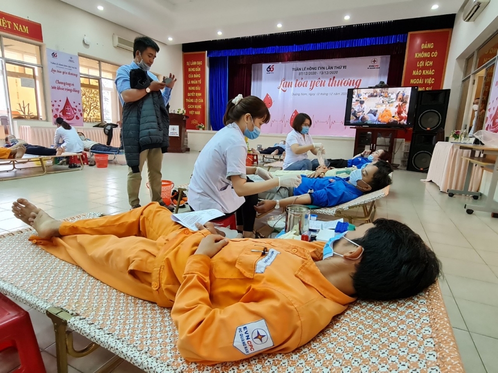 CBCNV PC Quảng Nam tích cực hiến máu cứu người 4009-7f9ff977-27af-431f-b729-a2973241dac0