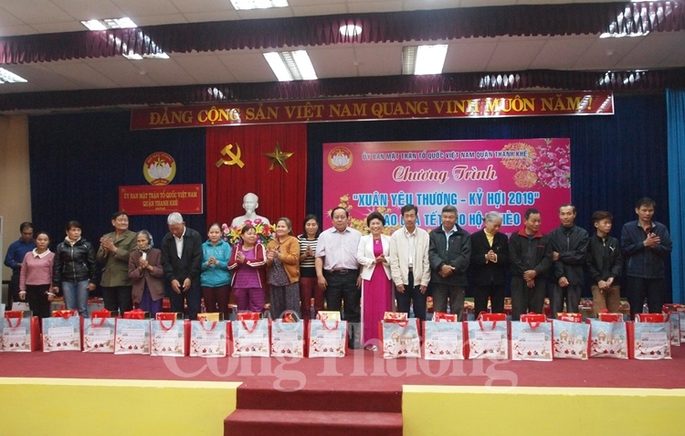 da nang mang xuan yeu thuong den voi nguoi ngheo