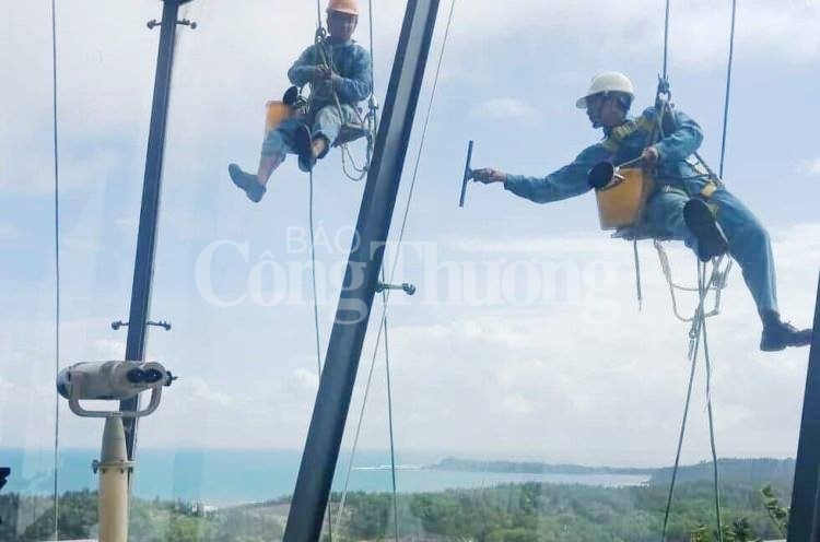 da nang dich vu ve sinh nha cua dip tet dat khach