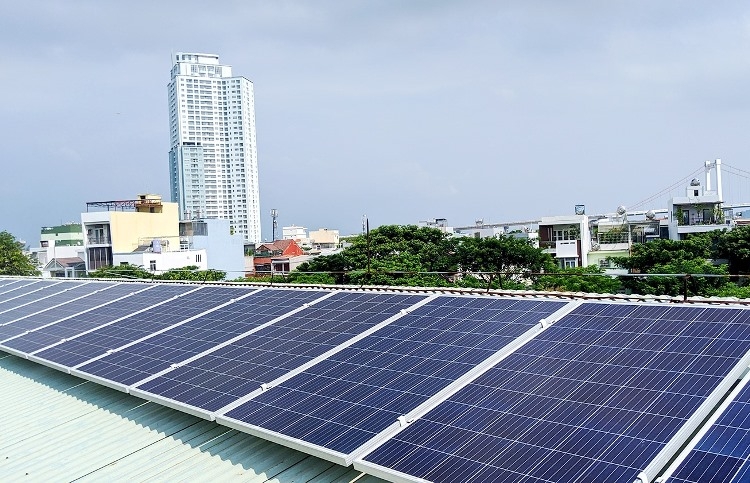 Đà Nẵng sẽ tập trung thúc đẩy năng lượng điện mặt trời mái nhà da nang se tap trung thuc day nang luong dien mat troi mai nha