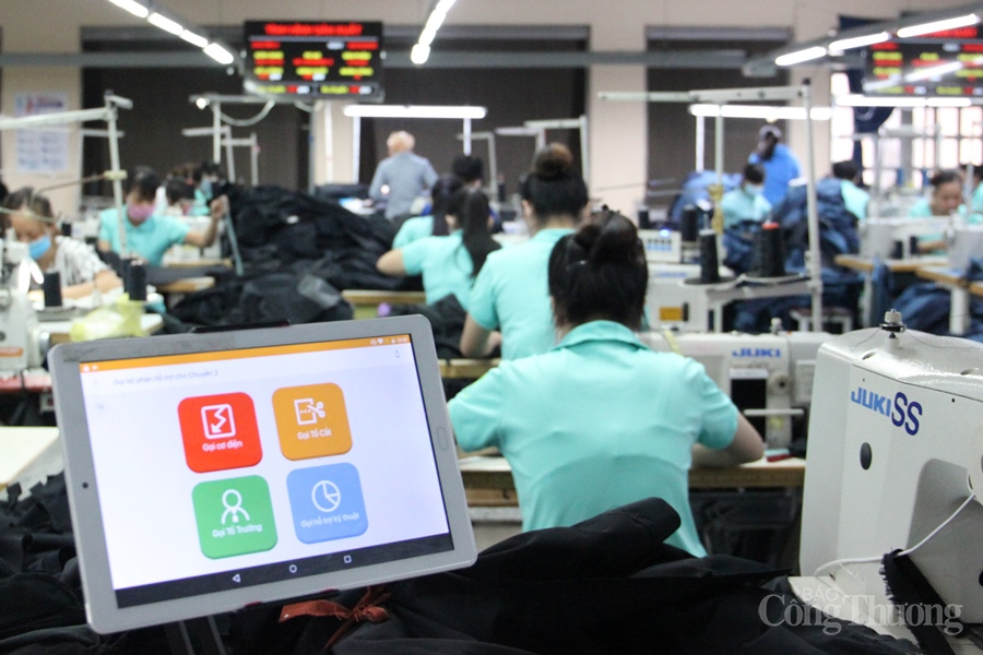 Những người trẻ đam mê “số hóa” quản lý sản xuất ngành dệt may Những người trẻ đam mê “số hóa” quản lý sản xuất ngành dệt may