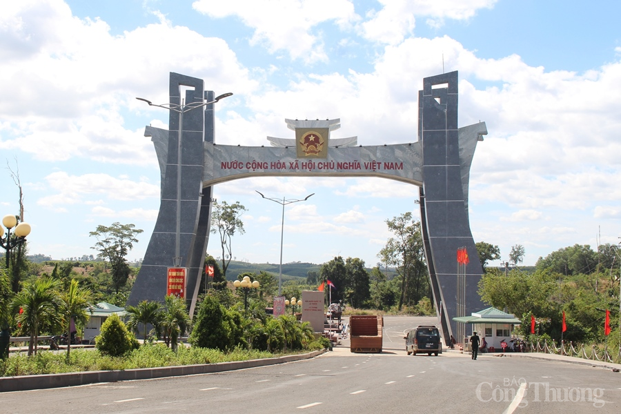 Gia Lai: Đảm bảo hàng hóa lưu thông thông suốt qua cửa khẩu quốc tế Lệ Thanh