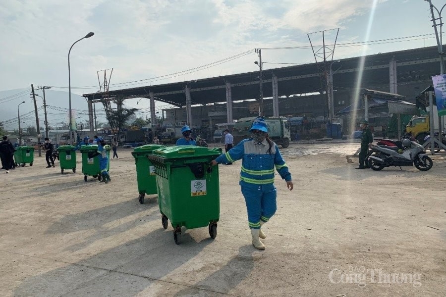 Đà Nẵng: Phun khử khuẩn, xử lý các điểm nóng tiềm ẩn nguy cơ ô nhiễm môi trường