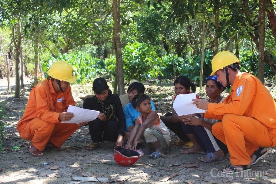 Gia Lai: Trở lại làng Bui, xóm Mới sau 3 năm có điện Gia Lai: Trở lại làng Bui, xóm Mới sau 3 năm có điện