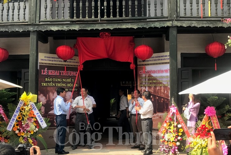 bao tang nghe y truyen thong hoi an chinh thuc mo cua don khach tham quan