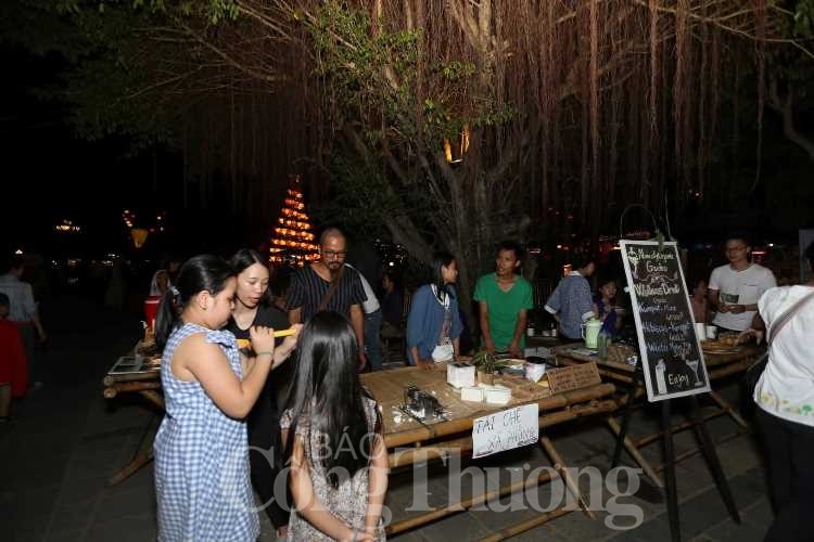 hoi an lung linh trong gio trai dat 2019