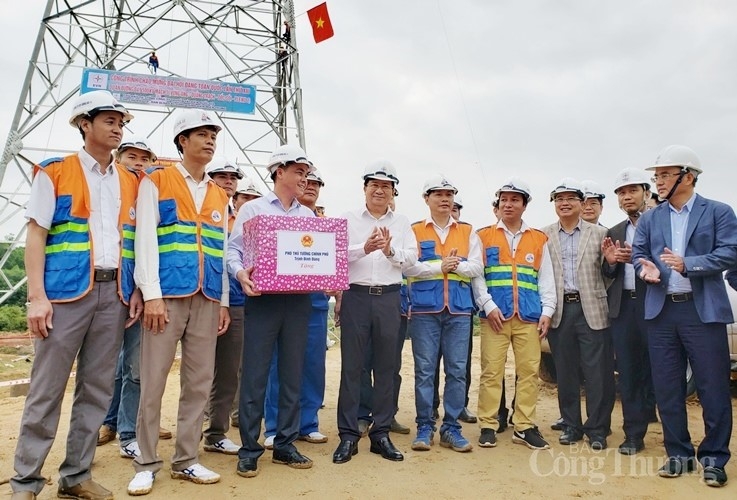 pho thu tuong trinh dinh dung kiem tra tien do thi cong cong trinh 500kv quang trach doc soi