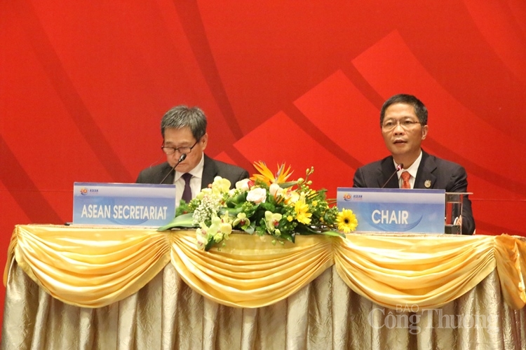 Thông qua 12 sáng kiến, ưu tiên hợp tác kinh tế của Việt Nam trong năm Chủ tịch ASEAN 2020 thong qua 12 sang kien uu tien hop tac kinh te cua viet nam trong nam chu tich asean 2020