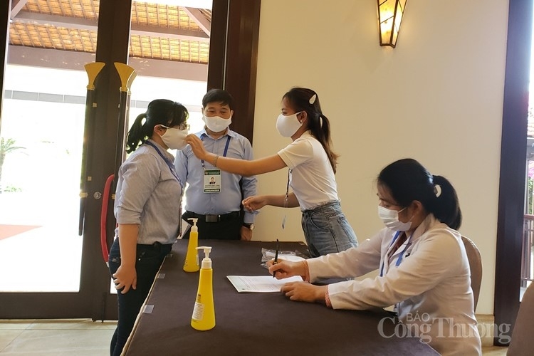 Hội nghị Bộ trưởng Kinh tế ASEAN hẹp lần thứ 26: Việt Nam đã thể hiện vai trò rất tích cực, chủ động hoi nghi bo truong kinh te asean hep lan thu 26 viet nam da the hien vai tro ra t tich cuc chu dong