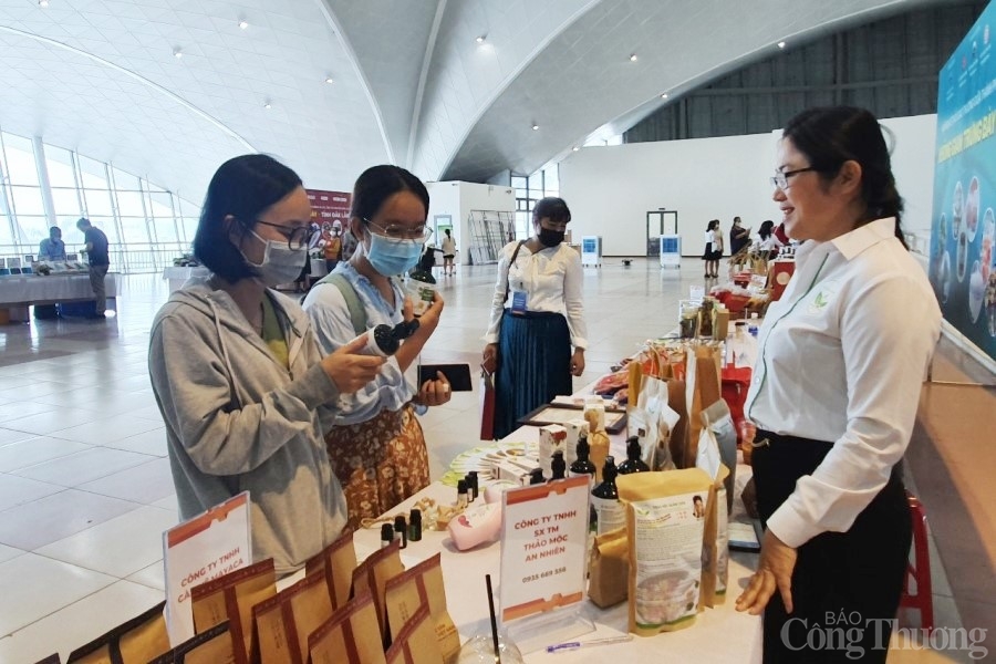 Đà Nẵng đẩy mạnh giao thương với khu vực Tây Nguyên Đà Nẵng đẩy mạnh giao thương với khu vực Tây Nguyên