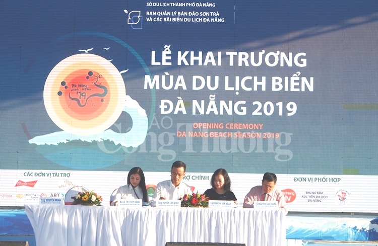 da nang khoi dong mua he voi khai truong mua du lich bien da nang 2019