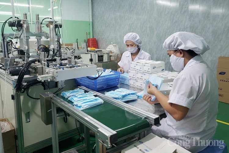 Doanh nghiệp miền Trung “gồng mình” đảm bảo quyền lợi cho người lao động doanh nghiep mien trung gong minh dam bao quyen loi cho nguoi lao dong