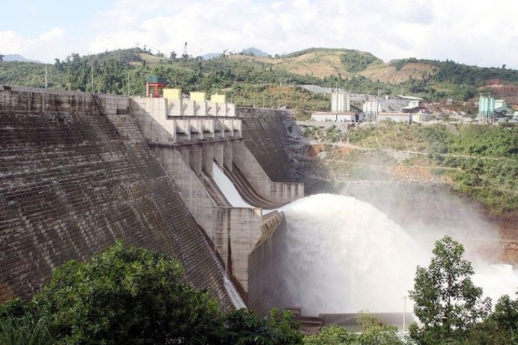 Thủy điện kiệt nước, Quảng Nam đối mặt với hạn hán, nhiễm mặn nặng thuy dien kiet nuoc quang nam doi mat voi han han nhiem man nang