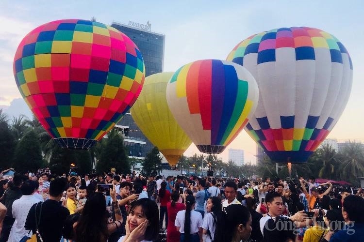 Đà Nẵng: Doanh nghiệp du lịch phải chủ động đổi mới để tồn tại và phục hồi Đà Nẵng: Doanh nghiệp du lịch phải chủ động đổi mới để tồn tại và phục hồi