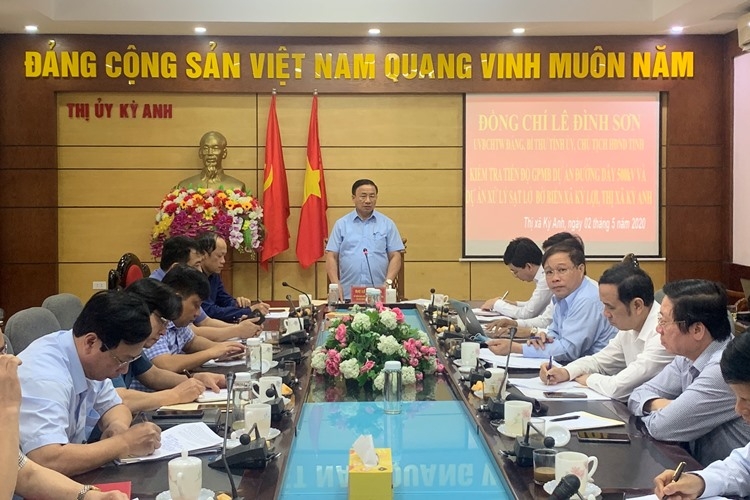 Đẩy nhanh giải phóng mặt bằng dự án đường dây 500 kV Nhiệt điện Quảng Trạch – Vũng Áng ha tinh khan truong hoan thanh giai phong mat bang du an duong day 500 kv nhiet dien quang trach vung ang