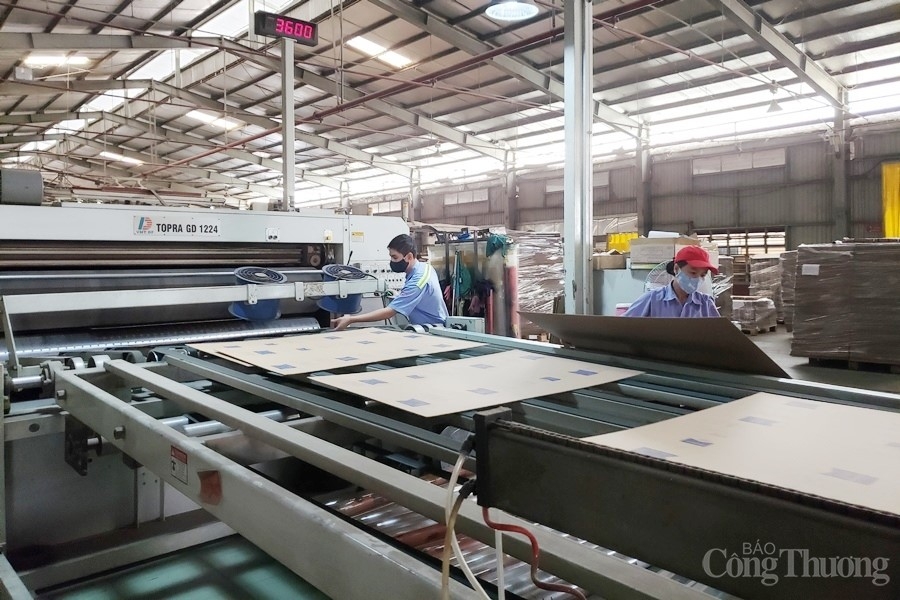 da nang doanh nghiep san xuat cong nghiep san sang tang toc tro lai