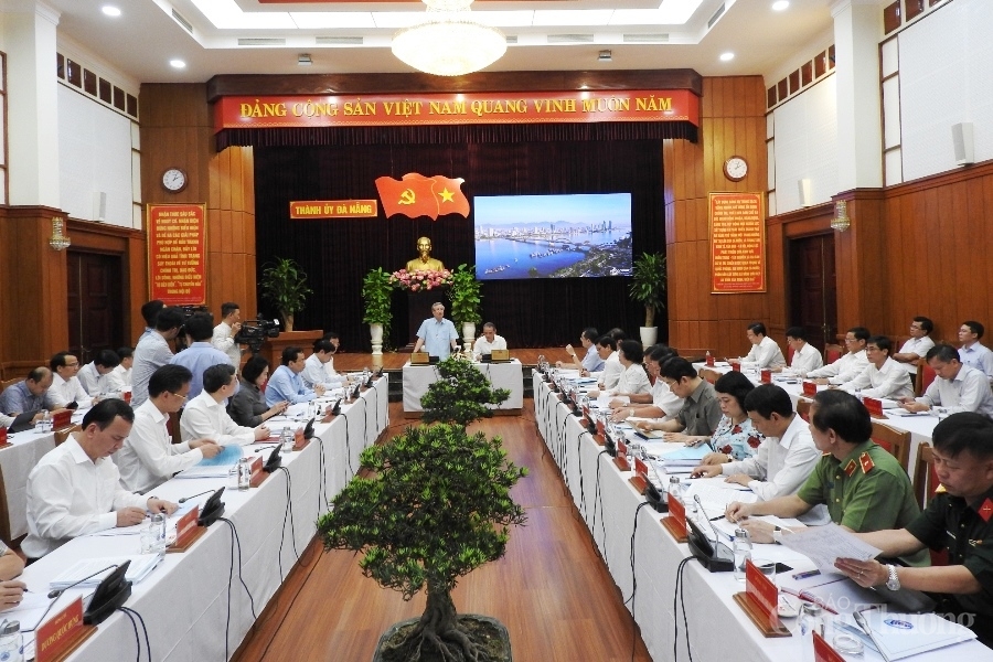 thuong truc ban bi thu tran quoc vuong lam viec voi thanh uy da nang