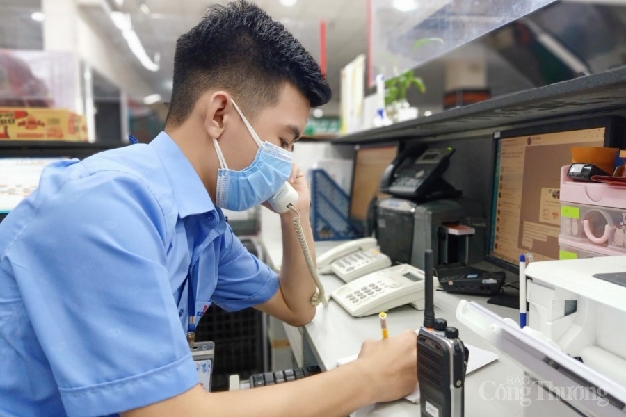 Đà Nẵng: Nguồn cung hàng hóa ổn định, đơn đặt hàng nhu yếu phẩm qua điện thoại, trực tuyến tăng mạnh Đà Nẵng: Nguồn cung hàng hóa ổn định, đơn đặt hàng nhu yếu phẩm qua điện thoại, trực tuyến tăng mạnh