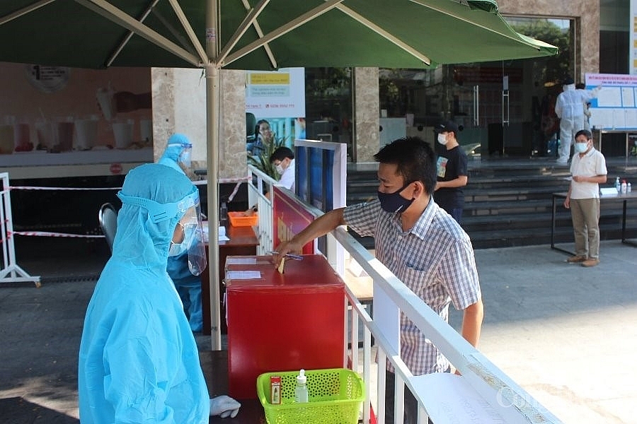 Cử tri cả nước hân hoan trong Ngày hội non sông Cử tri cả nước hân hoan trong Ngày hội non sông